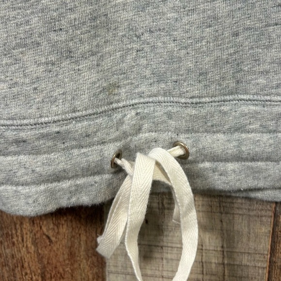 Tommy Bahama Gray Large Glitter Shimmer Sweatshirt Tie Front Athleisure Feminine - Picture 3 of 7